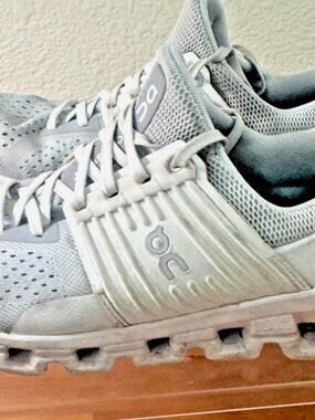 ON Cloud Cloudswift Running Shoes Glacier Grey White Women's Size US 9 Gym